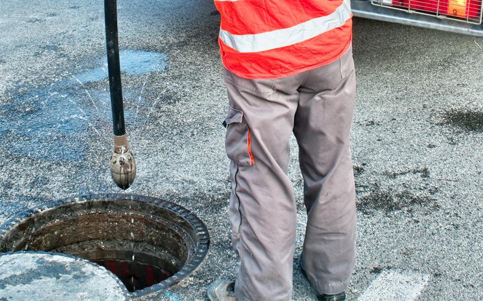 tarif débouchage wc Éragny